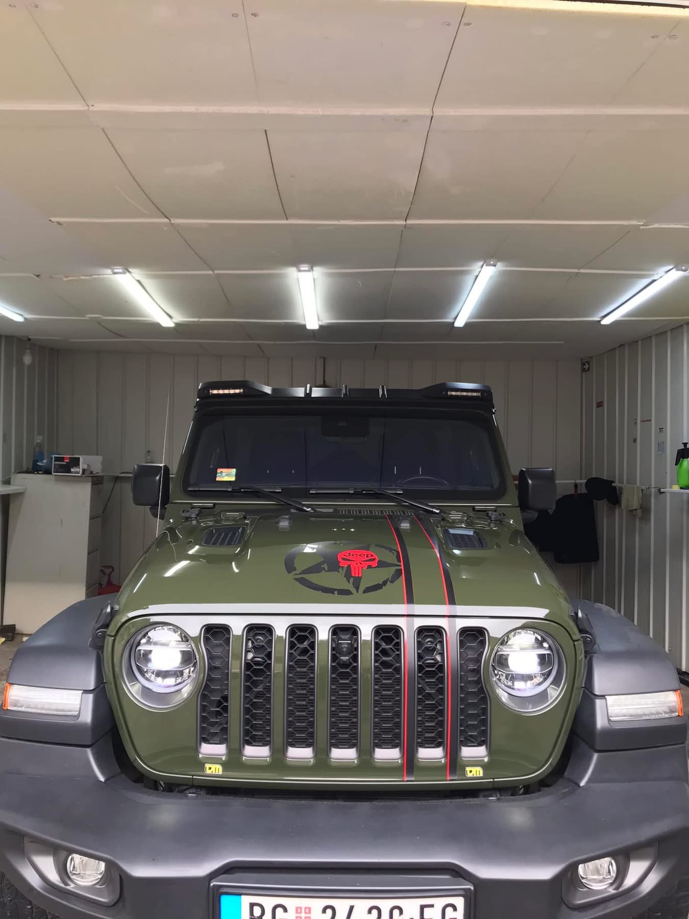 Čist Jeep nakon detailinga